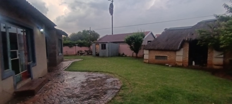 3 Bedroom Property for Sale in Klippoortje Gauteng