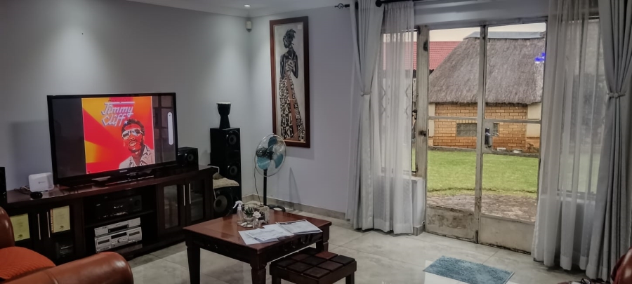 3 Bedroom Property for Sale in Klippoortje Gauteng