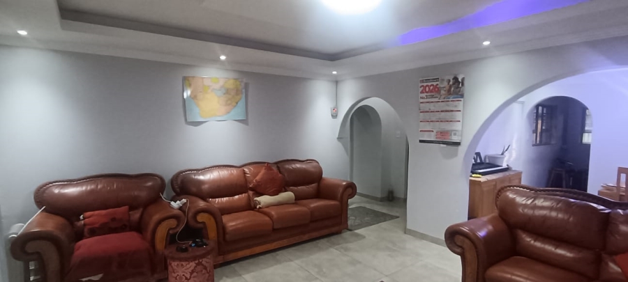3 Bedroom Property for Sale in Klippoortje Gauteng