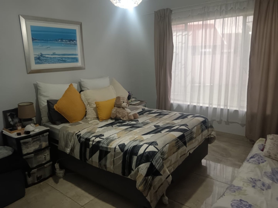 3 Bedroom Property for Sale in Klippoortje Gauteng
