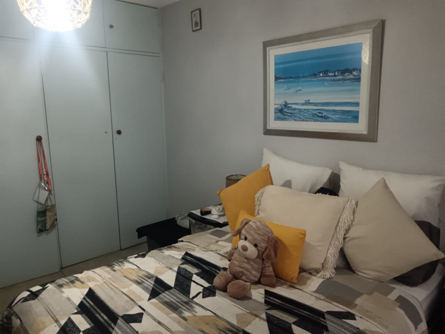 3 Bedroom Property for Sale in Klippoortje Gauteng