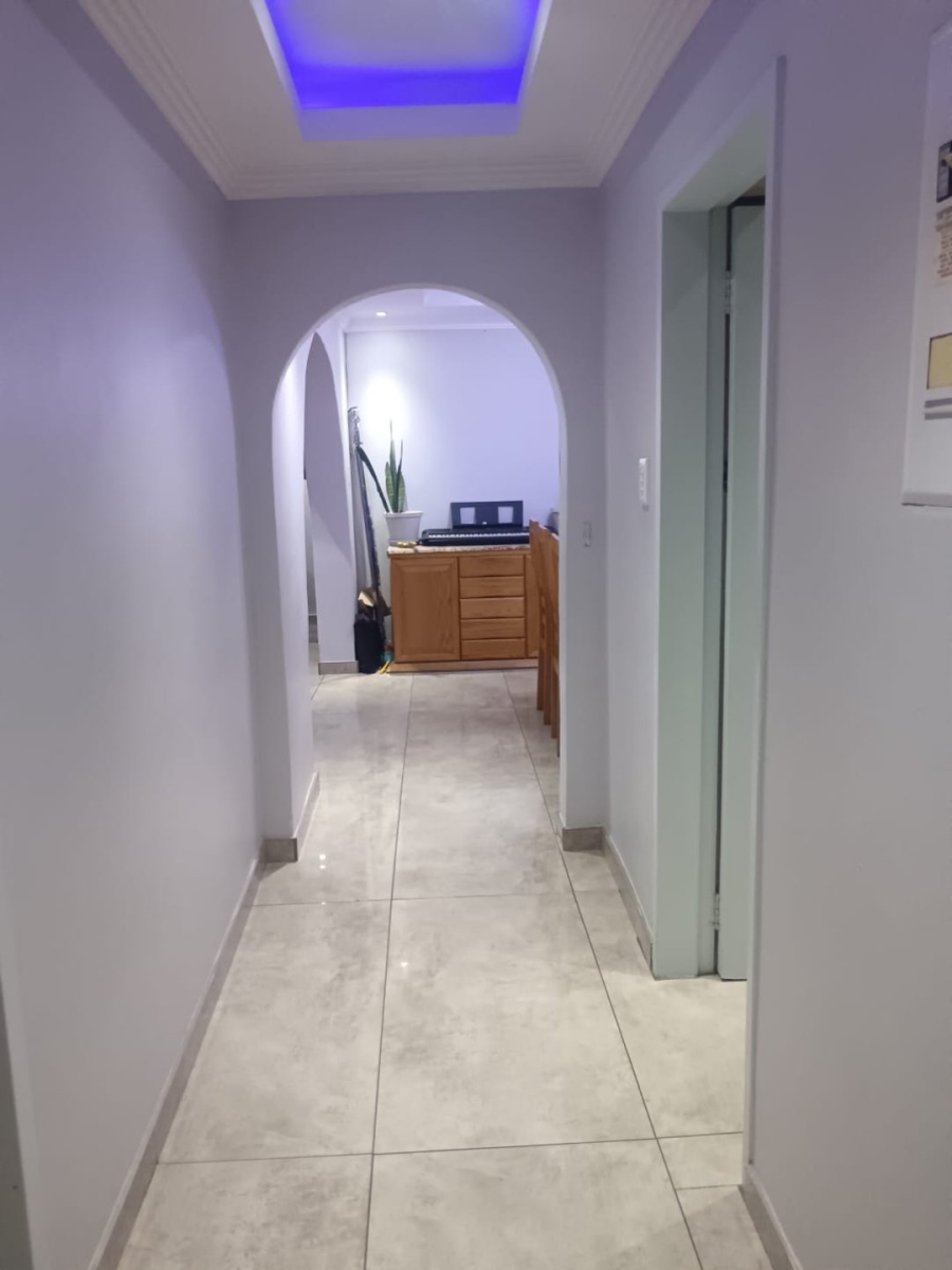3 Bedroom Property for Sale in Klippoortje Gauteng