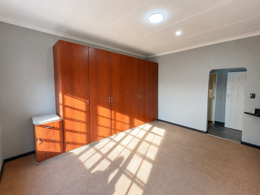 4 Bedroom Property for Sale in Kempton Park Ext 4 Gauteng
