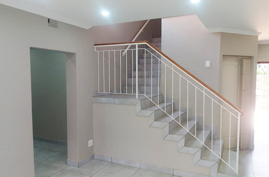 3 Bedroom Property for Sale in Glenvista Gauteng