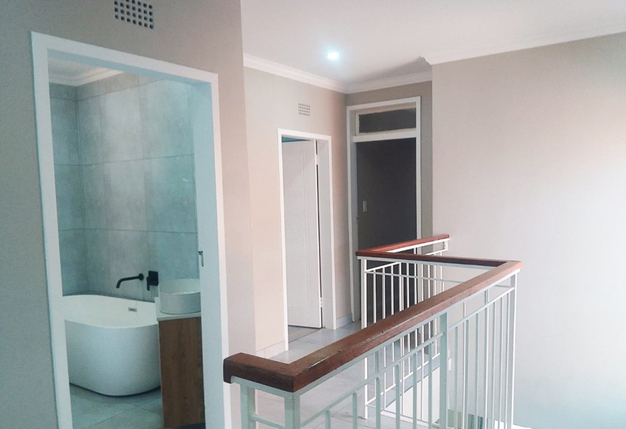 3 Bedroom Property for Sale in Glenvista Gauteng