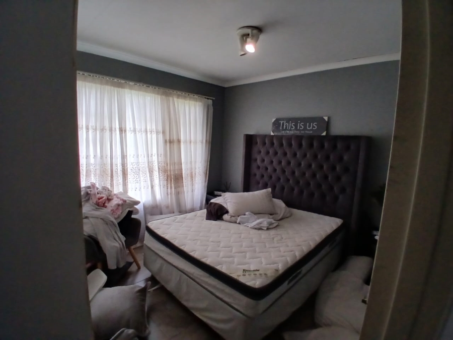 To Let 3 Bedroom Property for Rent in Country View Gauteng