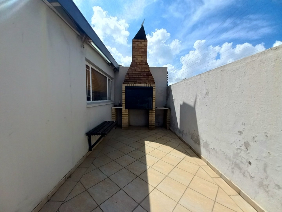 To Let 2 Bedroom Property for Rent in Gerdview Gauteng