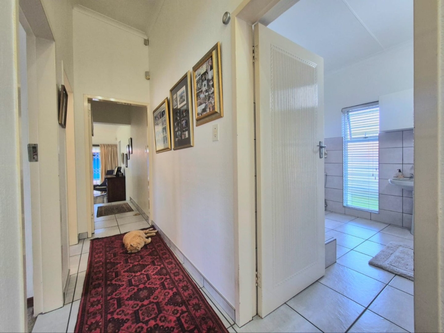 4 Bedroom Property for Sale in Eldoraigne Gauteng