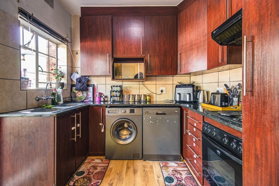 2 Bedroom Property for Sale in Rhodesfield Gauteng