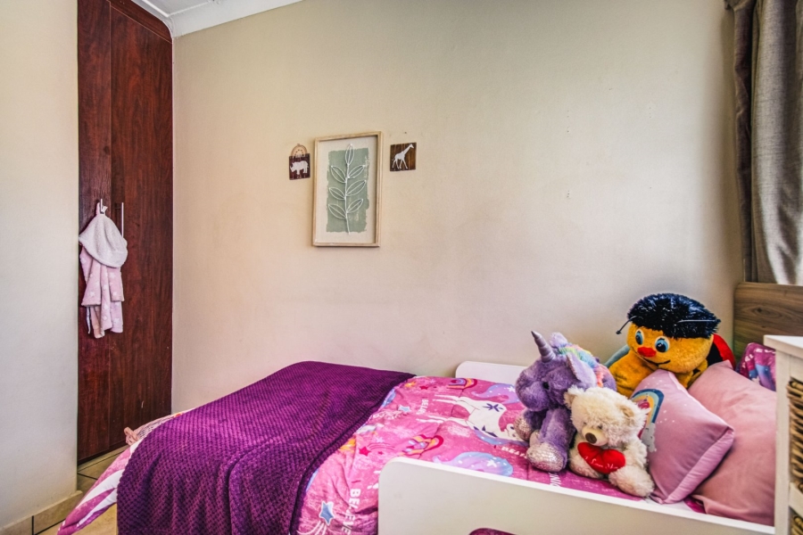 2 Bedroom Property for Sale in Rhodesfield Gauteng