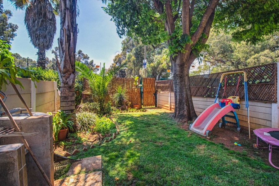 2 Bedroom Property for Sale in Rhodesfield Gauteng