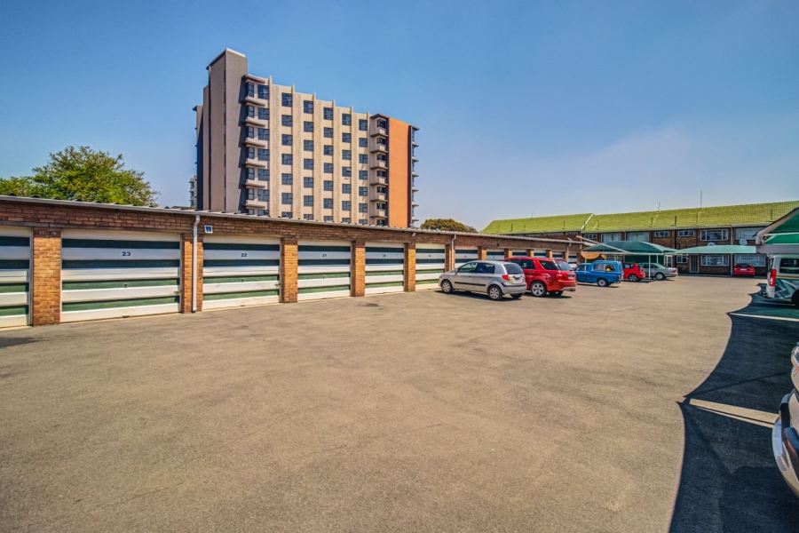 2 Bedroom Property for Sale in Rhodesfield Gauteng