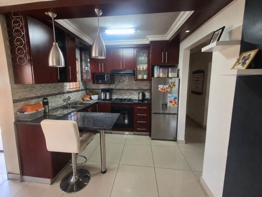 To Let 3 Bedroom Property for Rent in The Orchards Gauteng