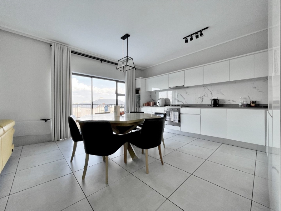 To Let 2 Bedroom Property for Rent in The Polofields Gauteng