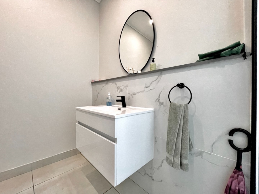 To Let 2 Bedroom Property for Rent in The Polofields Gauteng
