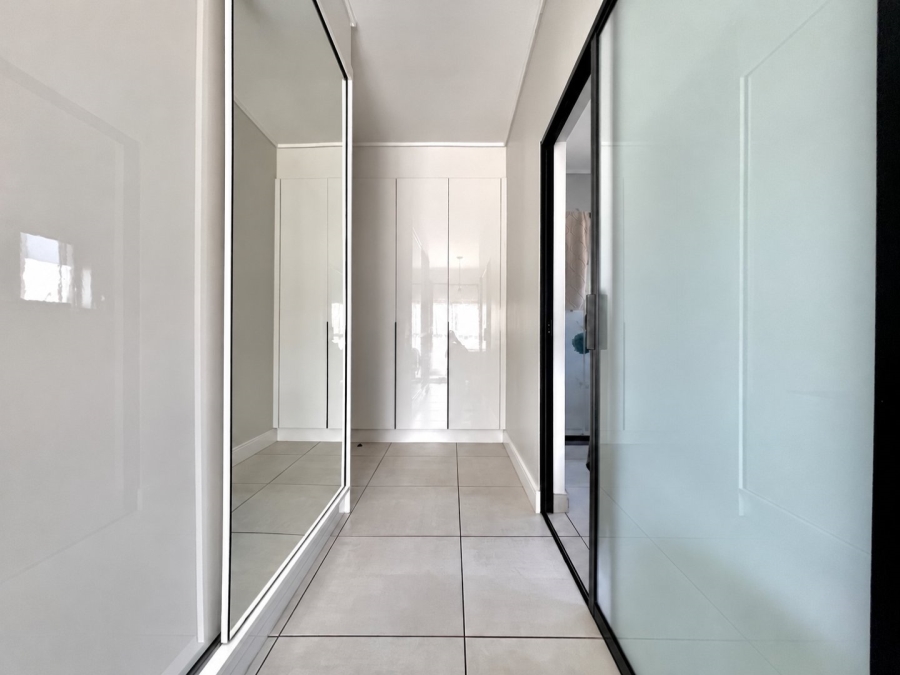 To Let 2 Bedroom Property for Rent in The Polofields Gauteng