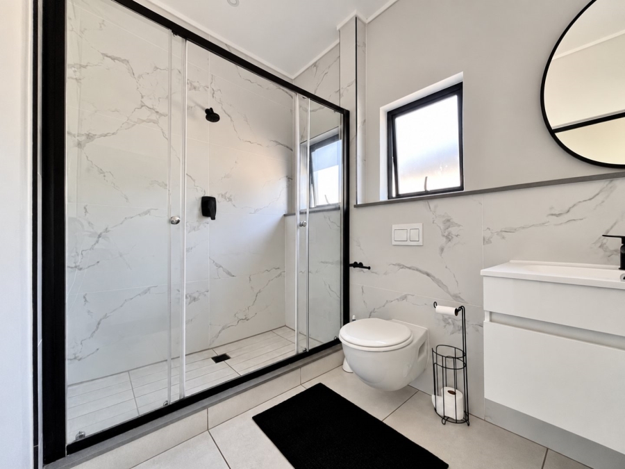 To Let 2 Bedroom Property for Rent in The Polofields Gauteng