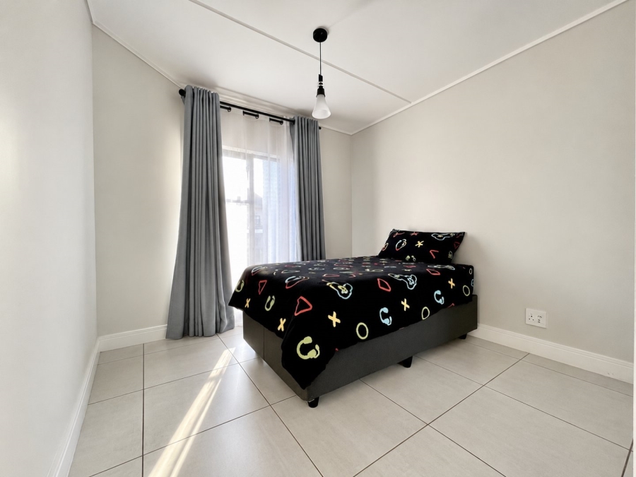 To Let 2 Bedroom Property for Rent in The Polofields Gauteng