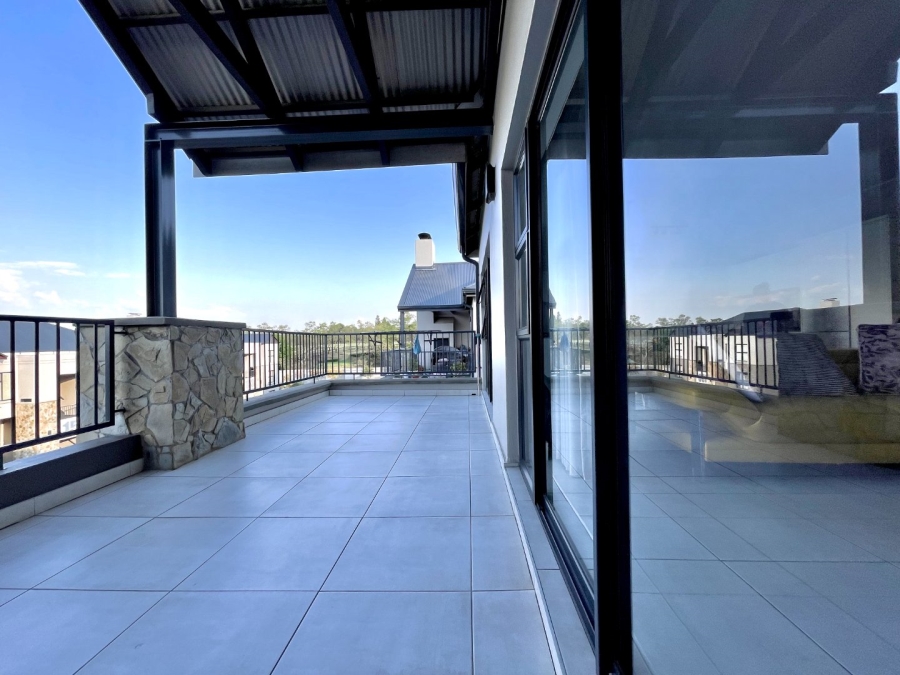 To Let 2 Bedroom Property for Rent in The Polofields Gauteng