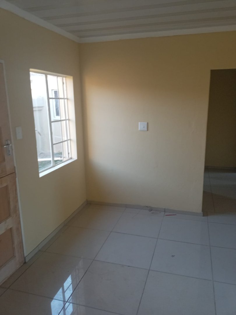 2 Bedroom Property for Sale in Rosslyn Gauteng