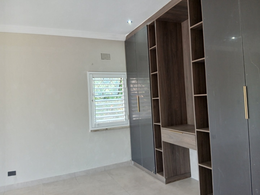 To Let 4 Bedroom Property for Rent in Houghton Estate Gauteng