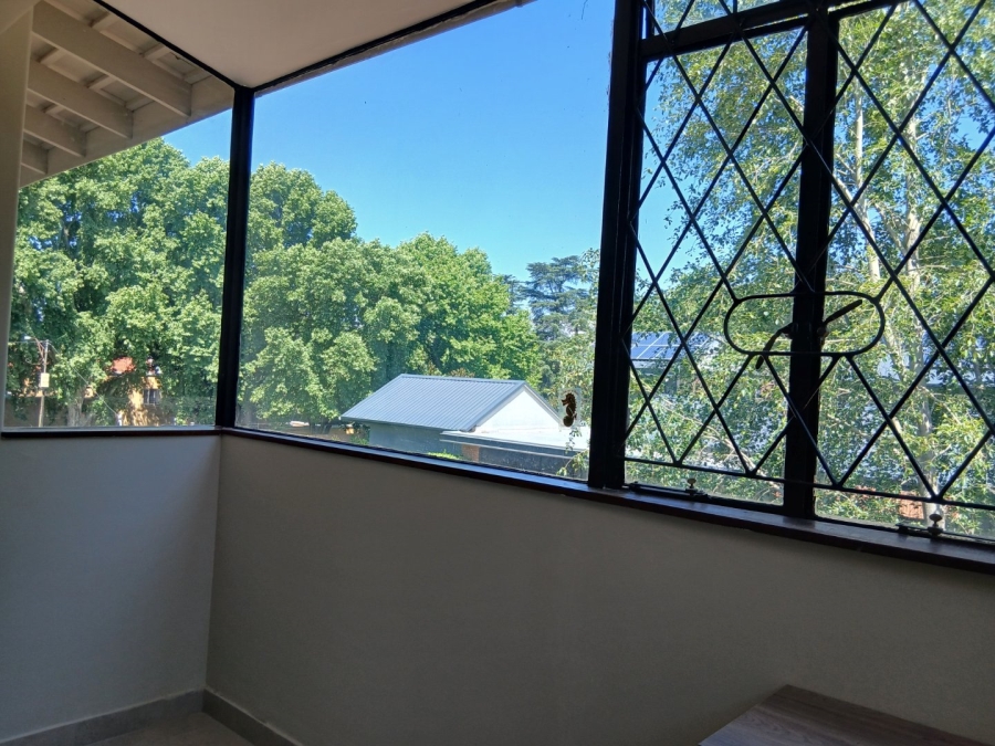 To Let 4 Bedroom Property for Rent in Houghton Estate Gauteng