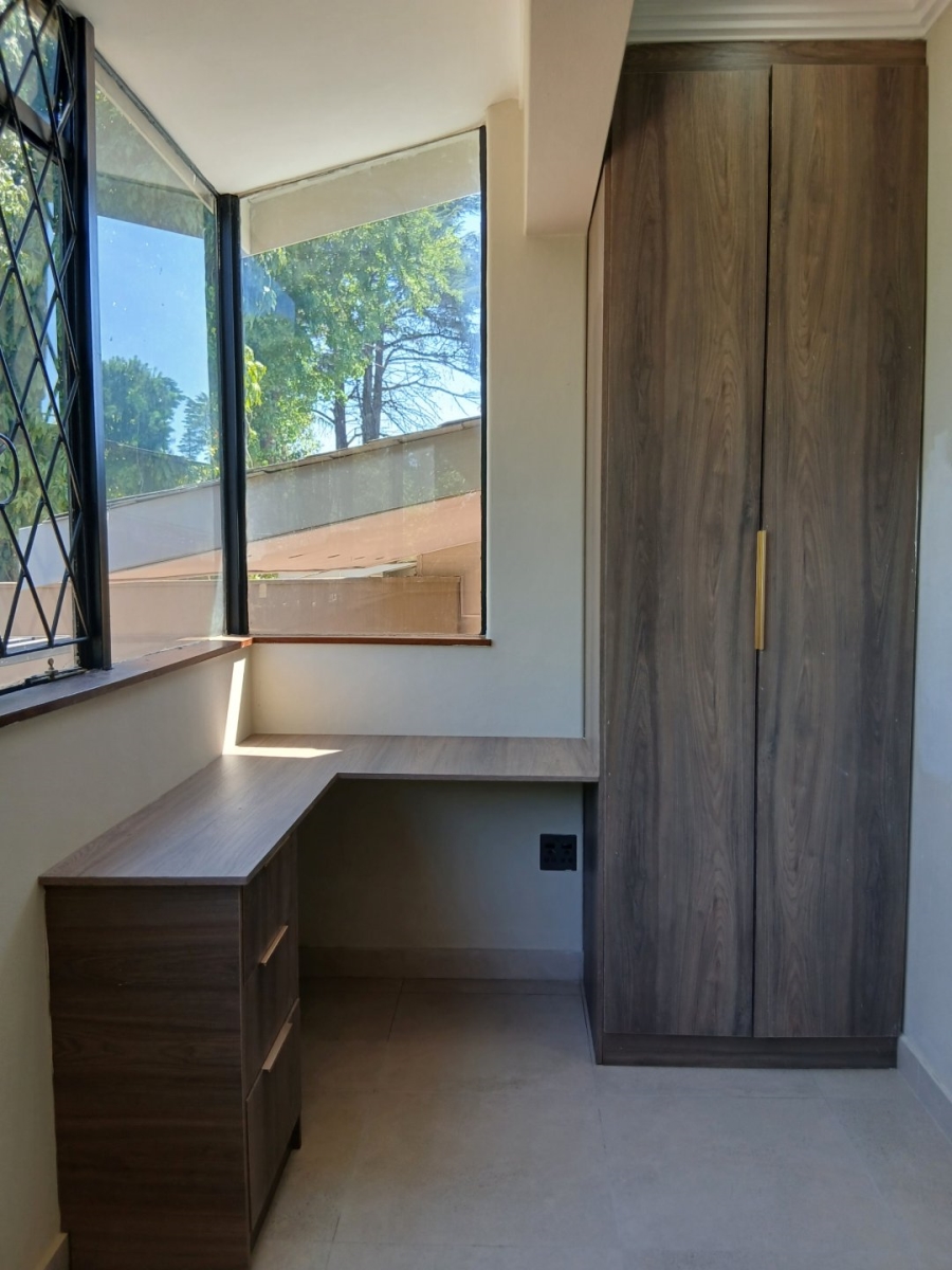To Let 4 Bedroom Property for Rent in Houghton Estate Gauteng