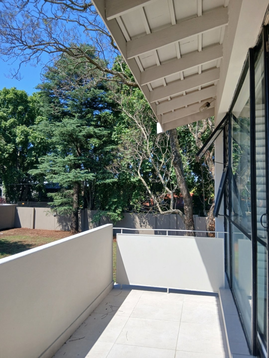 To Let 4 Bedroom Property for Rent in Houghton Estate Gauteng