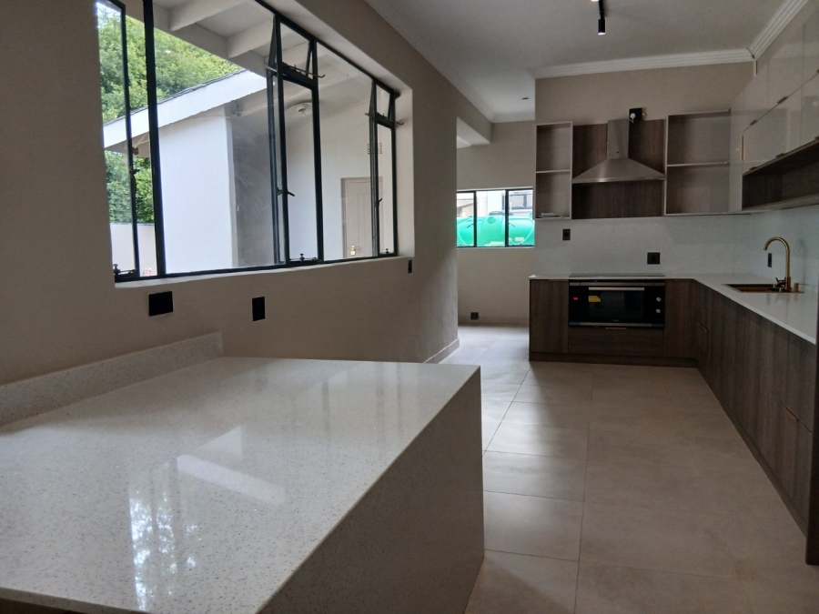 To Let 4 Bedroom Property for Rent in Houghton Estate Gauteng