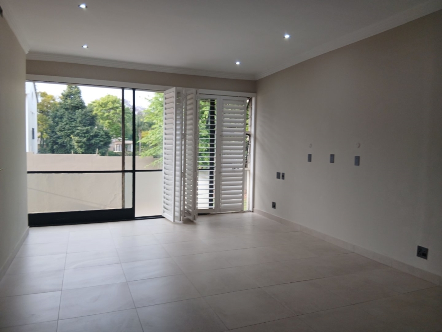 To Let 4 Bedroom Property for Rent in Houghton Estate Gauteng