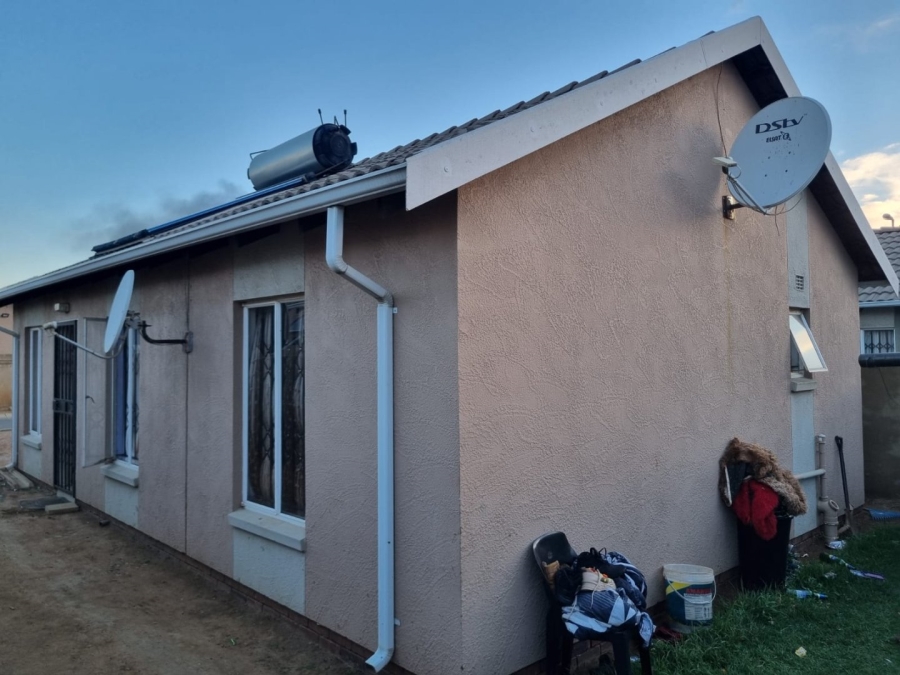 3 Bedroom Property for Sale in Windmill Park Gauteng
