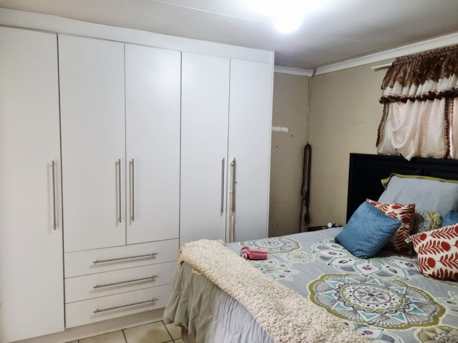 3 Bedroom Property for Sale in Windmill Park Gauteng