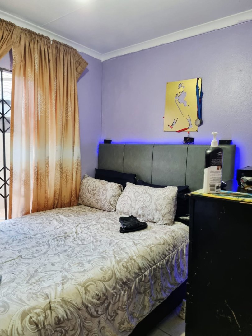 3 Bedroom Property for Sale in Windmill Park Gauteng