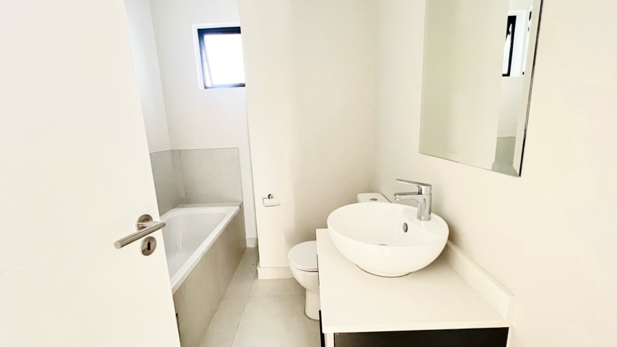 To Let  Bedroom Property for Rent in Carlswald Gauteng