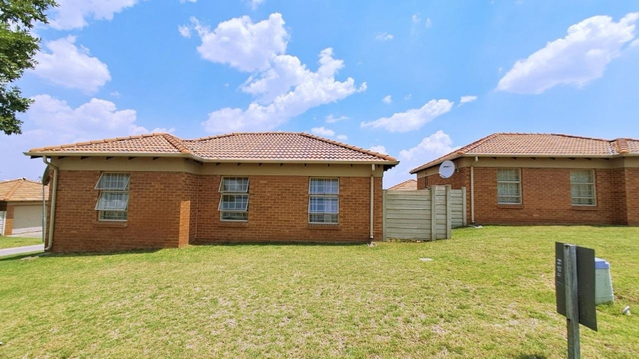 3 Bedroom Property for Sale in Thatch Hill Estate Gauteng