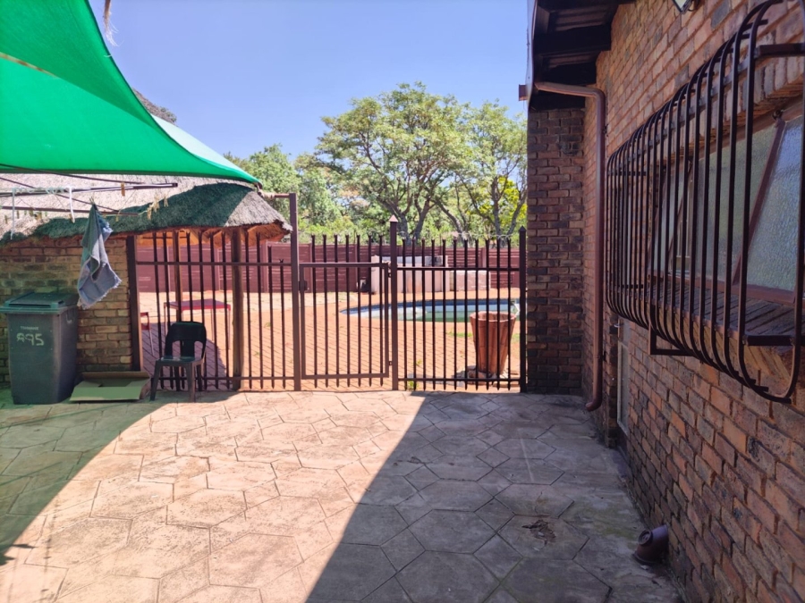 4 Bedroom Property for Sale in Theresa Park Gauteng