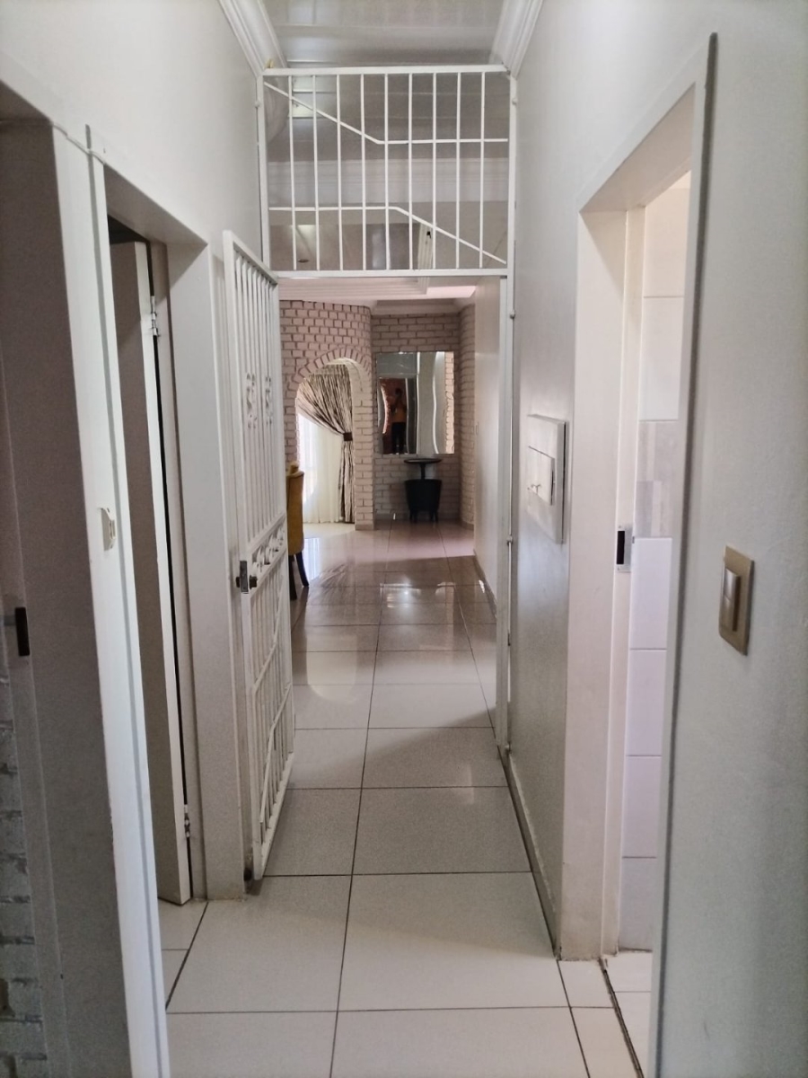4 Bedroom Property for Sale in Theresa Park Gauteng
