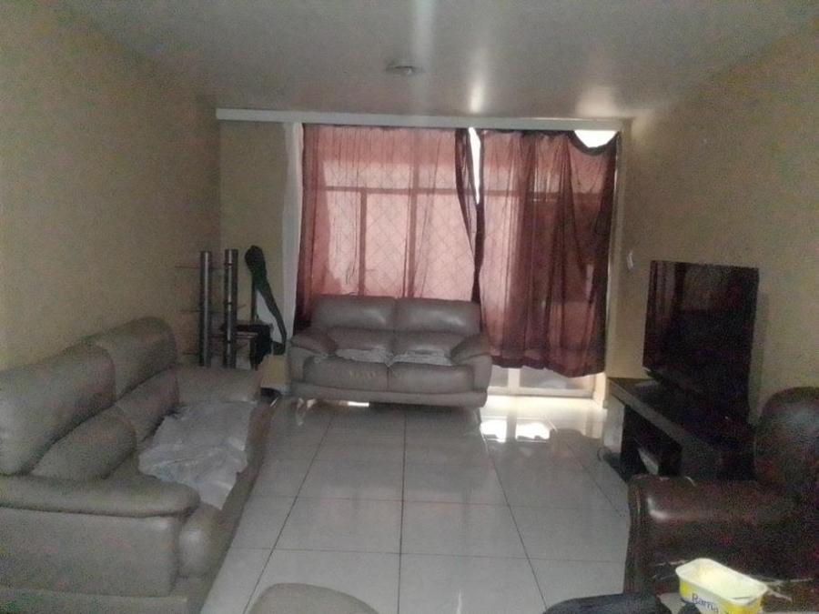 2 Bedroom Property for Sale in Florida Gauteng