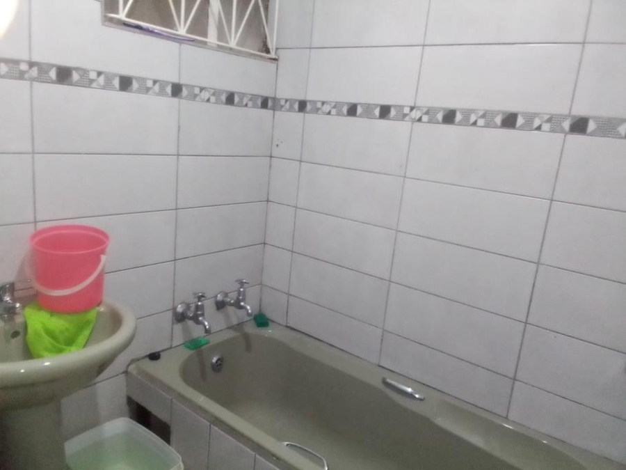 2 Bedroom Property for Sale in Florida Gauteng