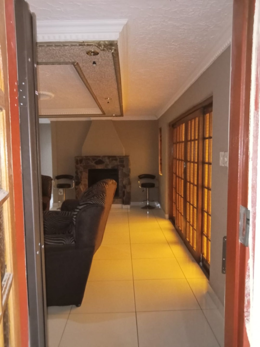 4 Bedroom Property for Sale in Soshanguve HH Gauteng