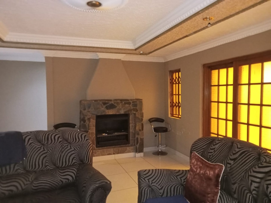 4 Bedroom Property for Sale in Soshanguve HH Gauteng