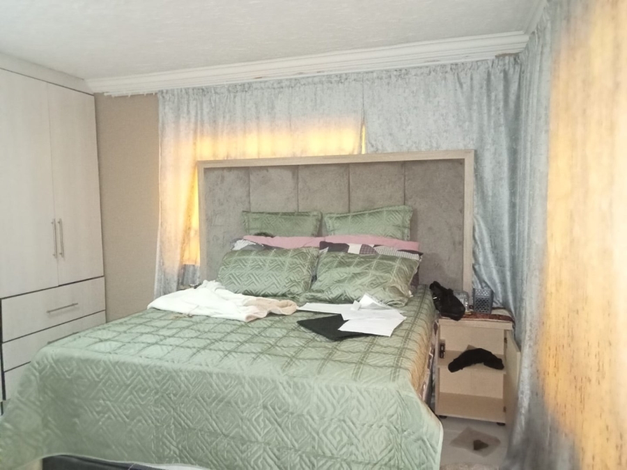 4 Bedroom Property for Sale in Soshanguve HH Gauteng