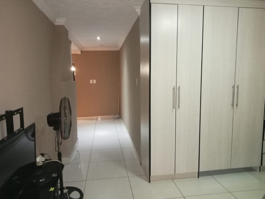 4 Bedroom Property for Sale in Soshanguve HH Gauteng