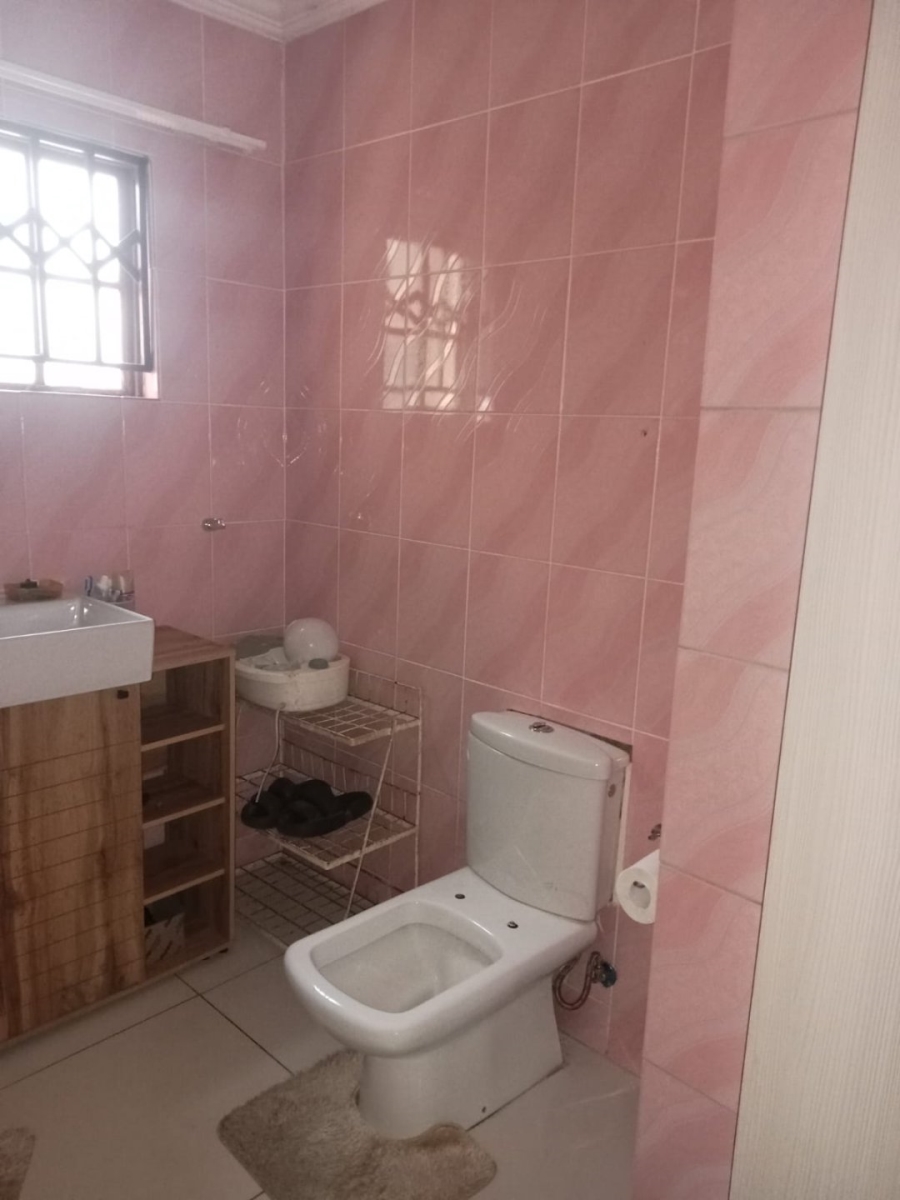 4 Bedroom Property for Sale in Soshanguve HH Gauteng