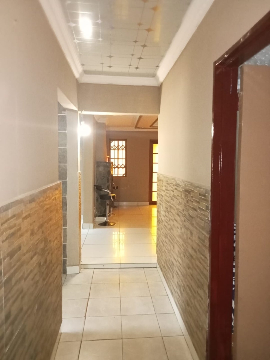 4 Bedroom Property for Sale in Soshanguve HH Gauteng