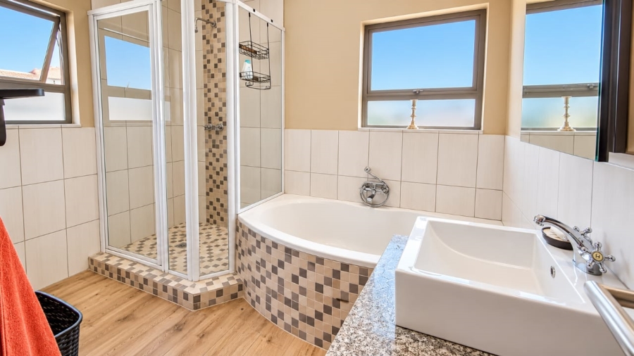 4 Bedroom Property for Sale in Eldo Ridge Estate Gauteng