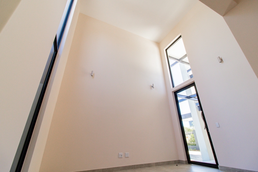 To Let Commercial Property for Rent in Brackenhurst Gauteng
