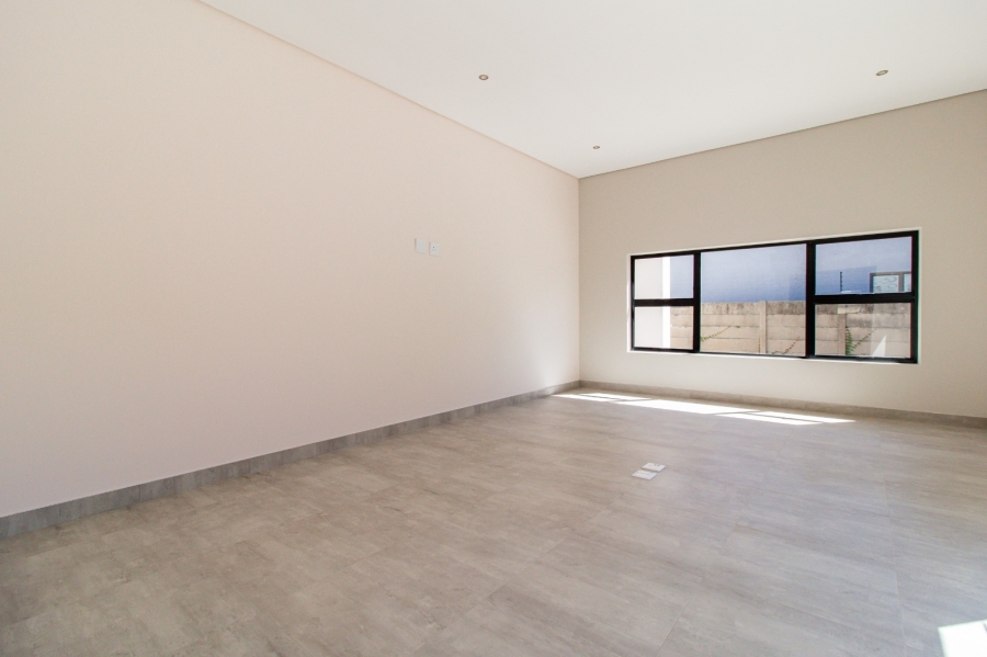 To Let Commercial Property for Rent in Brackenhurst Gauteng