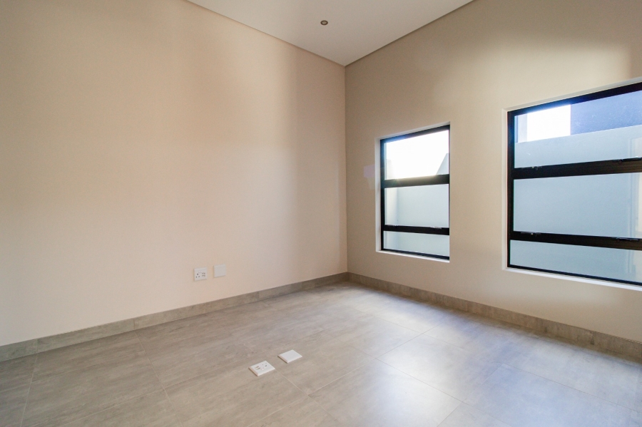 To Let Commercial Property for Rent in Brackenhurst Gauteng