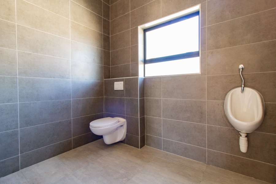 To Let Commercial Property for Rent in Brackenhurst Gauteng